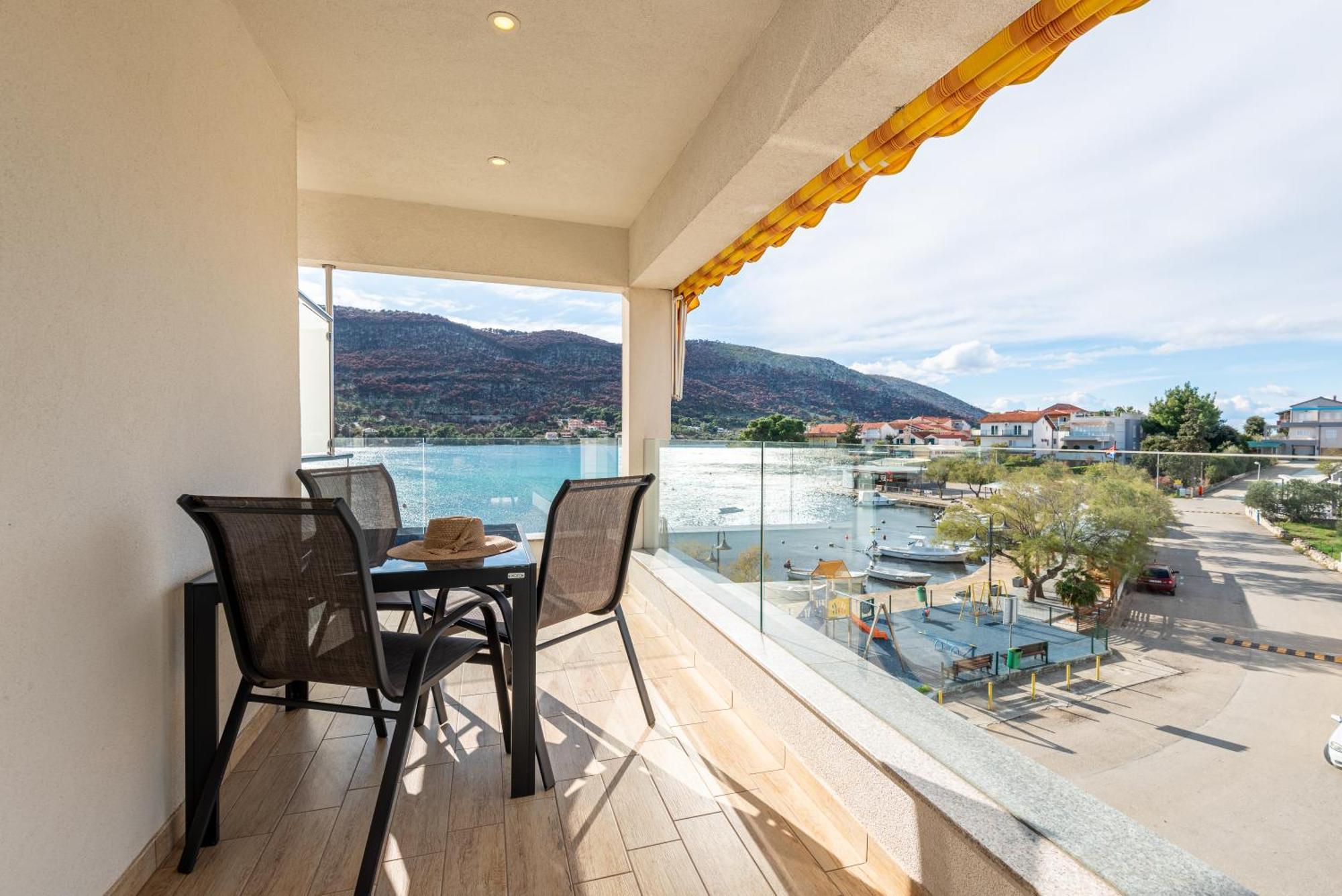 Apartments Holidays Roko Grebaštica Exteriör bild