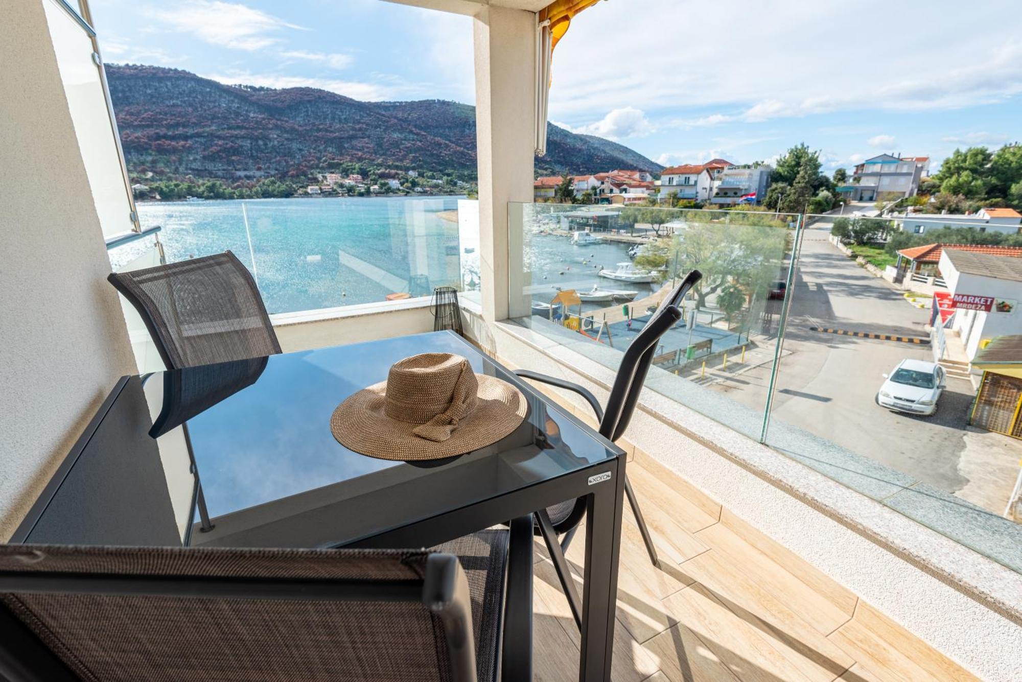 Apartments Holidays Roko Grebaštica Rum bild