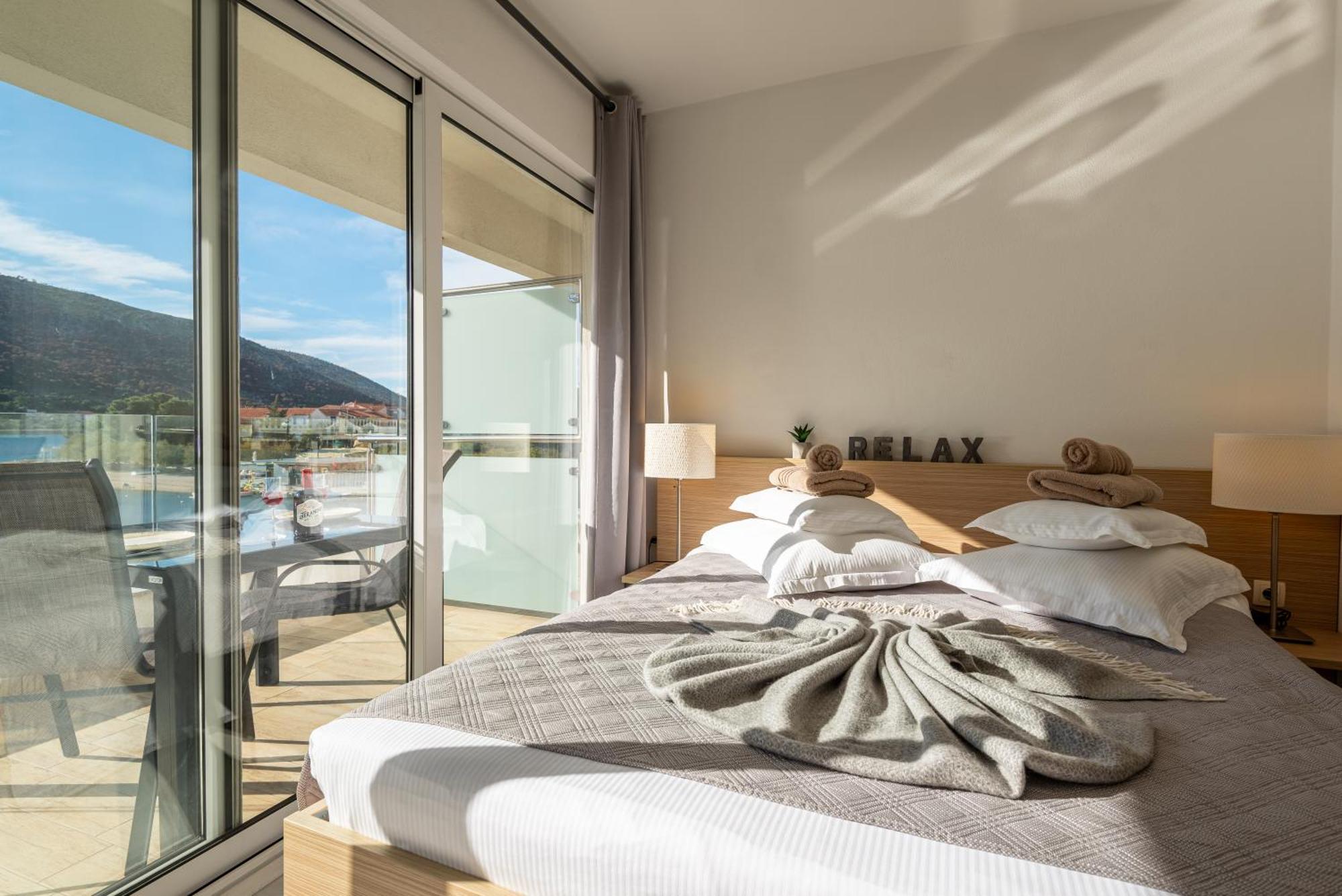 Apartments Holidays Roko Grebaštica Rum bild