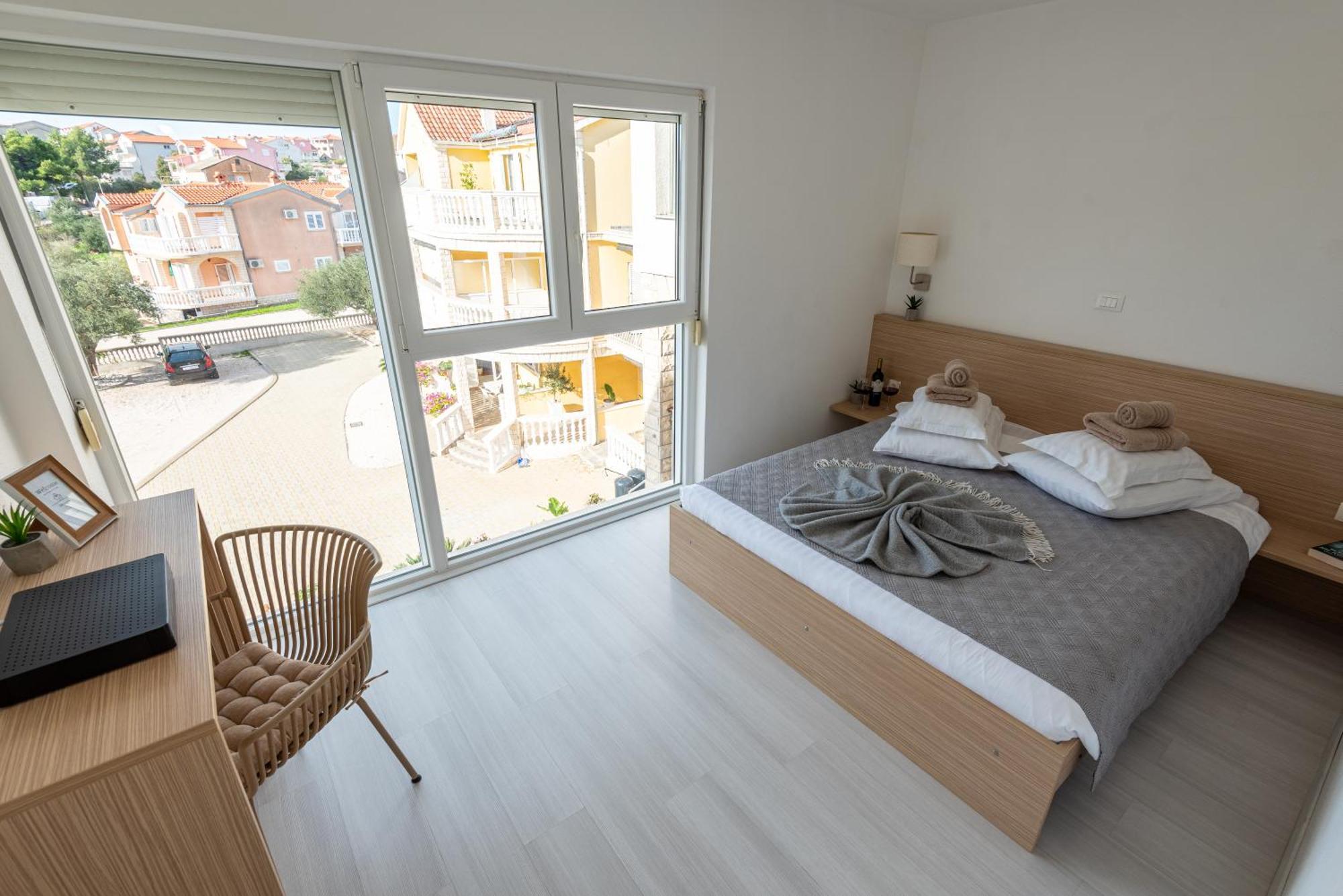 Apartments Holidays Roko Grebaštica Rum bild