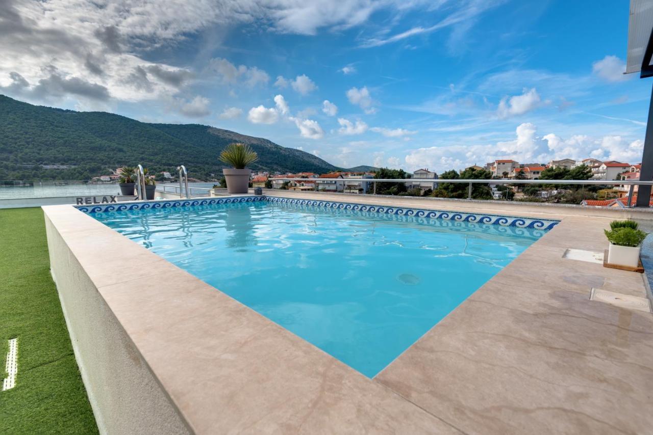 Apartments Holidays Roko Grebaštica Exteriör bild